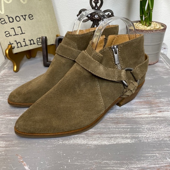 Lucky Brand Enitha Olive green pointed toe suede ankle boots booties 7M - Picture 7 of 11